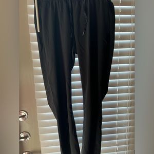 Lululemon size 8 joggers